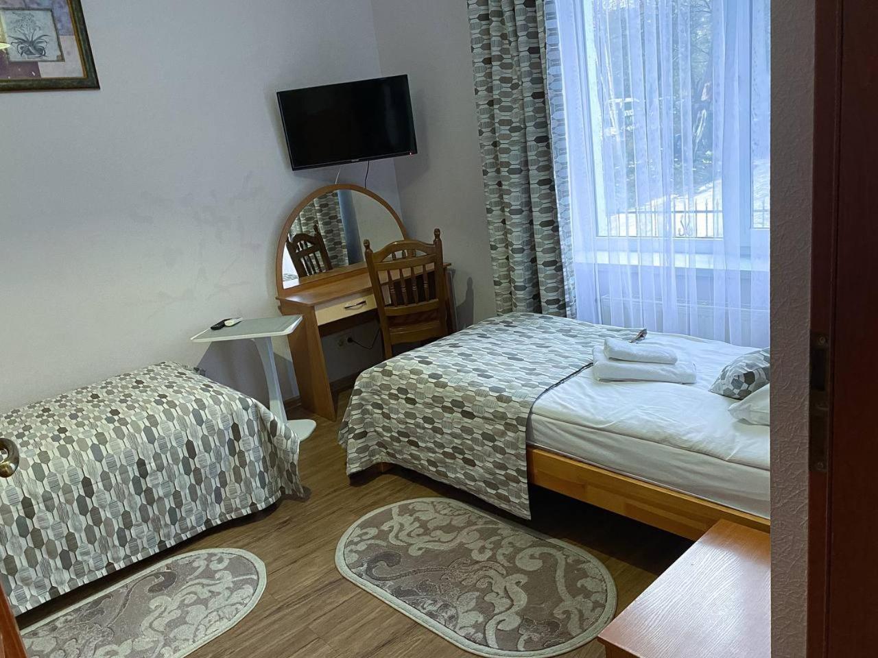 Hotel Europa Truskavets Dış mekan fotoğraf