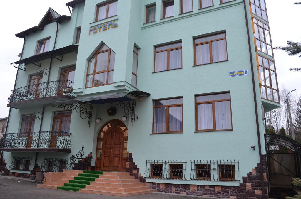 Hotel Europa Truskavets Dış mekan fotoğraf